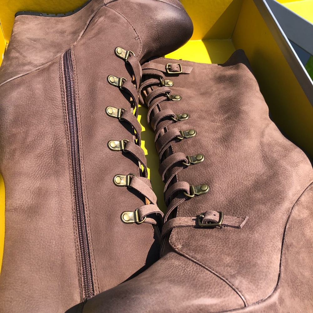 Distressed look wedge heeled booties